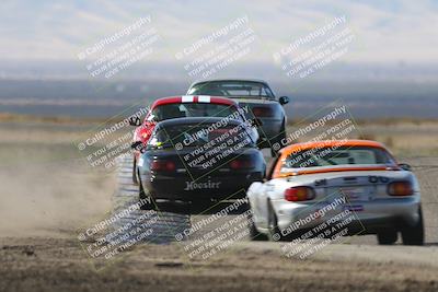 media/Oct-26-2025-CalClub SCCA (Sun) [[8ce1e69566]]/Group 5/Grapevine/